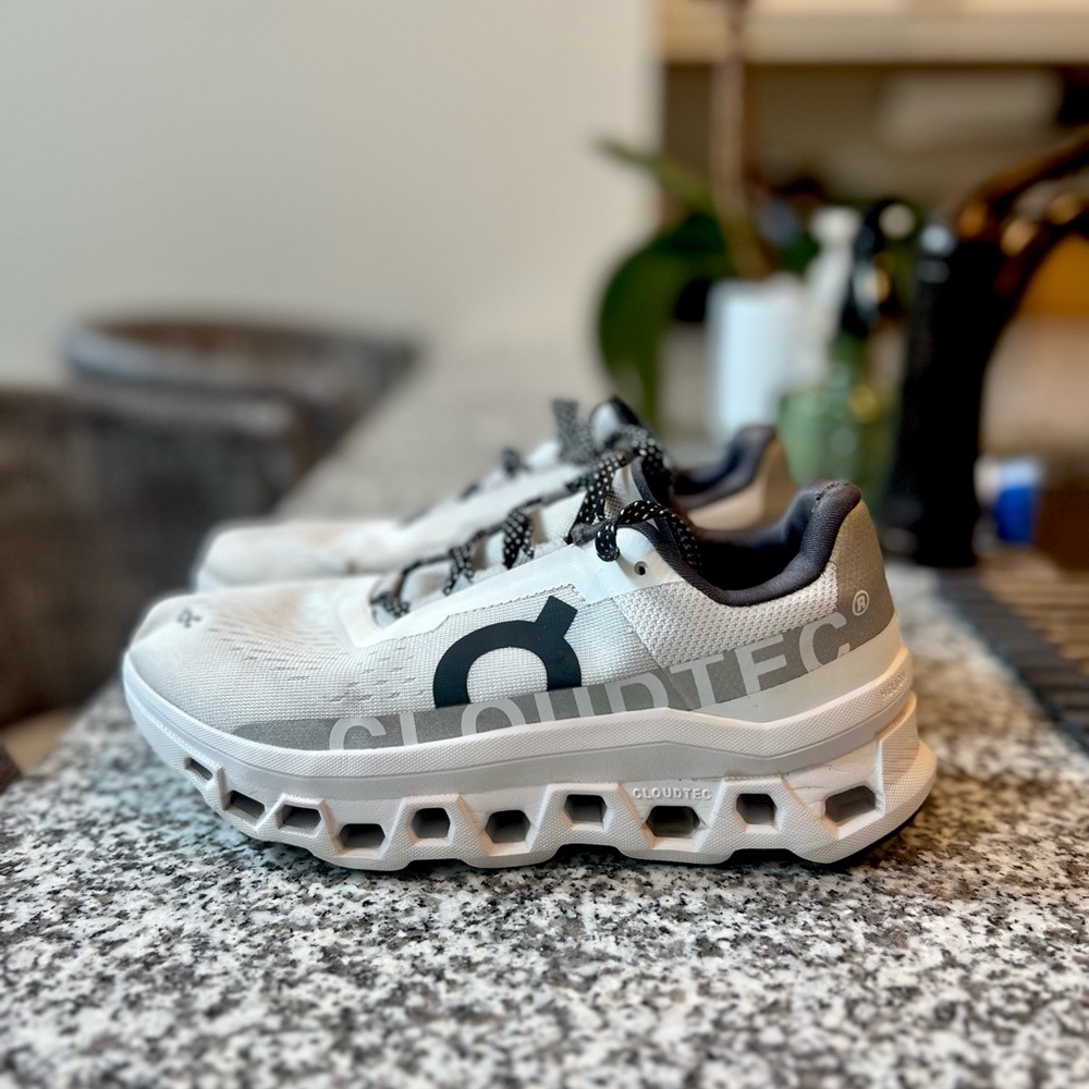 On Cloudmonster Women's Cloudtec Running Shoes - image 2